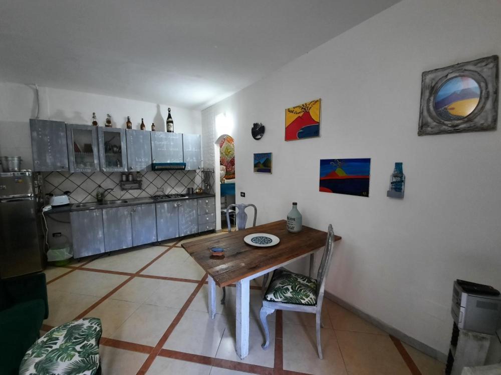 La Casa Nella Roccia Apartment เนเปิลส์ ภายนอก รูปภาพ
